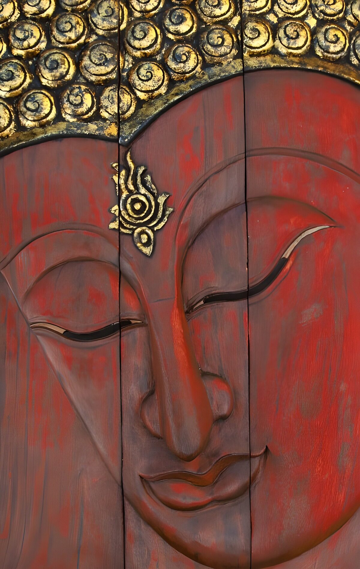HPDK46963: Buddhas ansigt i rødmalet træ